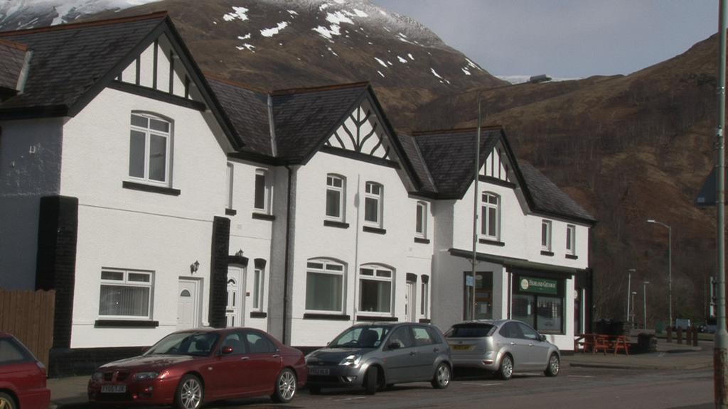 Highland Getaway Hotell Kinlochleven Exteriör bild